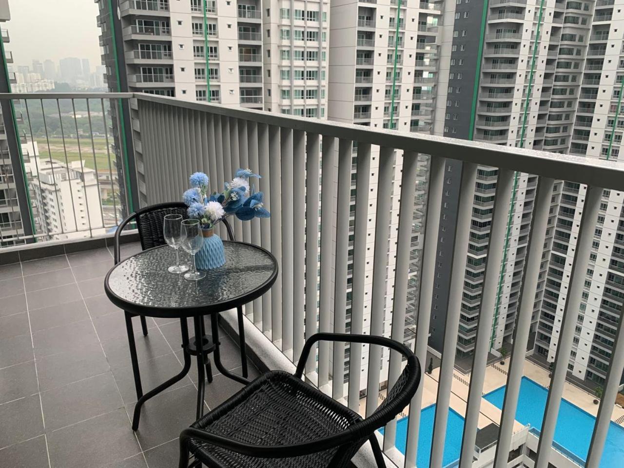 Corner Kl Pool View Rc Residence كوالالمبور المظهر الخارجي الصورة